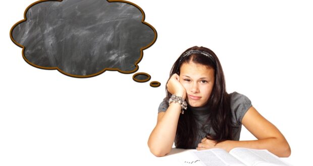 Letní semestr a čas na psaní závěrečné práce? Iluze, která se rychle rozplyne